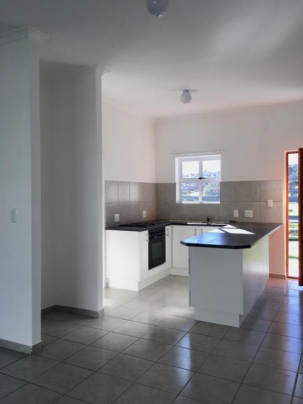 To Let 4 Bedroom Property for Rent in Cloetesville Western Cape